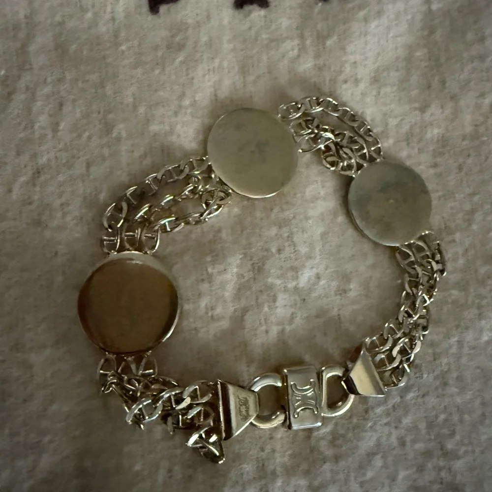 Preloved Celine vintage bracelet great condition has some color tarnish size 7” - Picture 7 of 7